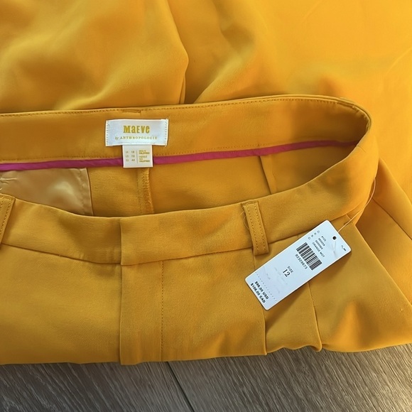 Maeve pleated shorts - Picture 3 of 3